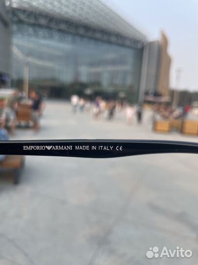 Солнцезащитные очки emporio armani
