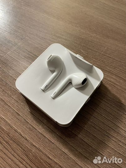 Наушники earpods