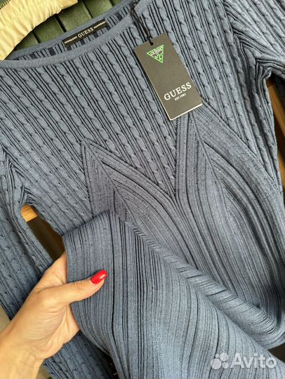 Платье новое Guess