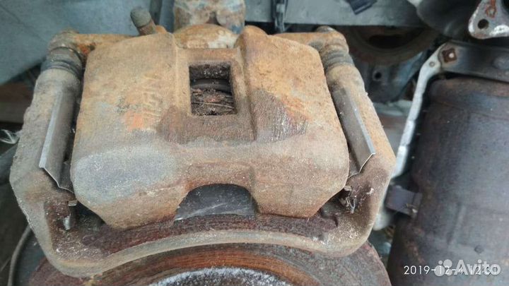 Передние суппорты honda civic 4d 2008