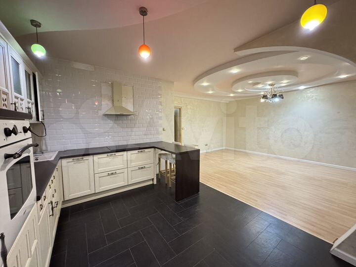 3-к. квартира, 83 м², 15/16 эт.