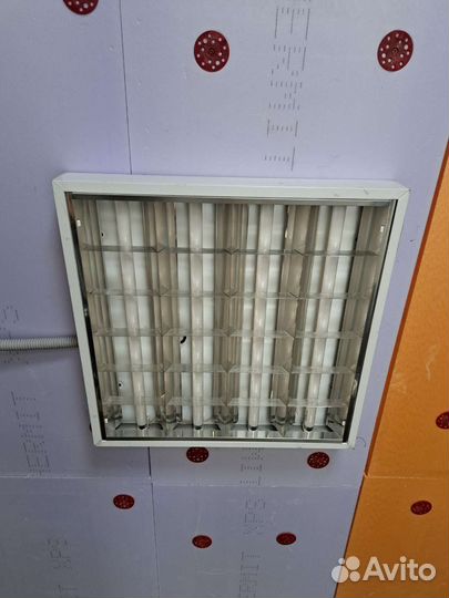 Светильник потолочный