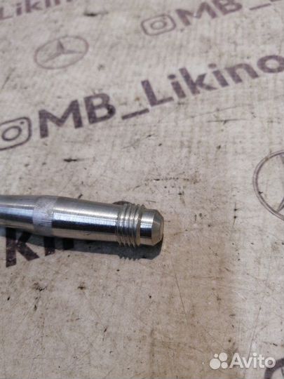 Болт крепления колеса Mercedes S-Class W221