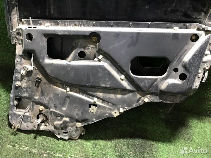 Стеклоподъемник задний правый Audi 80 B3 SD 1.8