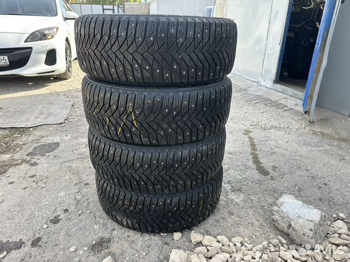 Triangle IceLink Trin PS01 215/55 R17 98T