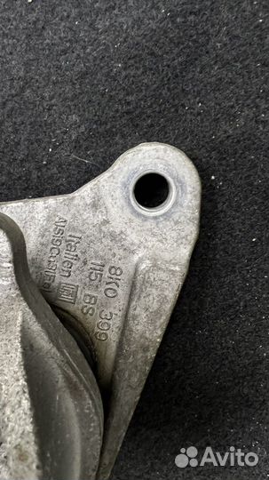 Подушка крепления АКПП Audi Q5