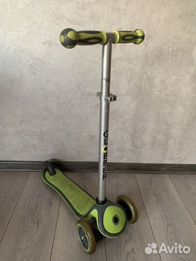 Самокат трехколесный Globber