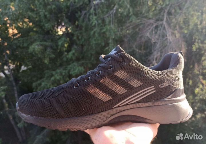 Кроссовки adidas