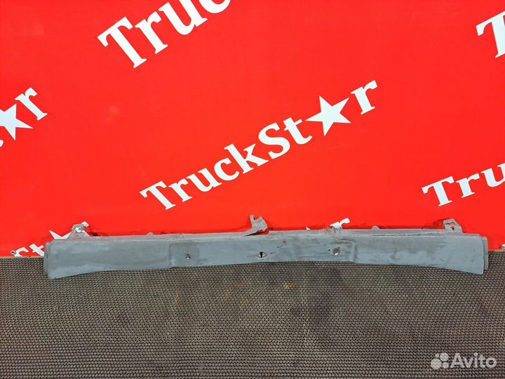 Накладка бампера центральная часть