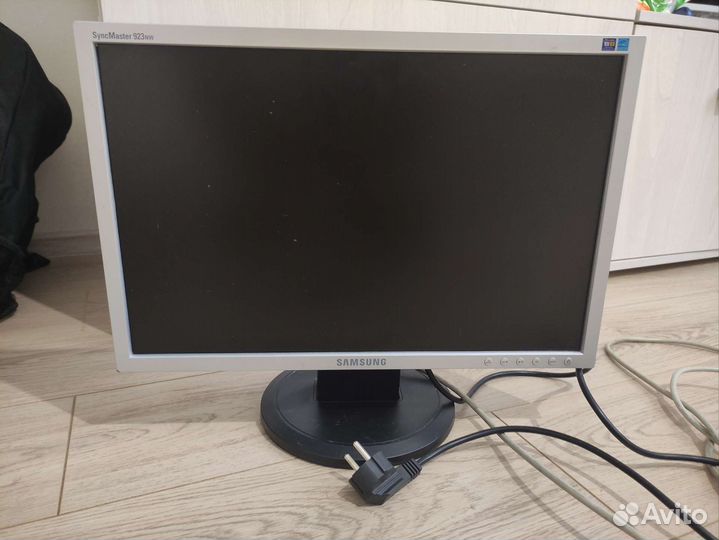 Монитор Samsung syncmaster 923nw