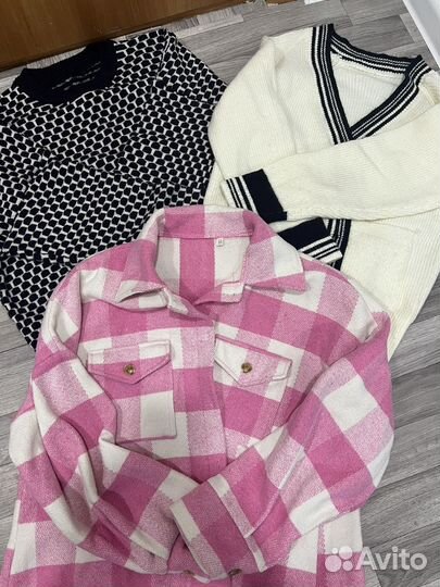 Два пакета женских вещей 44