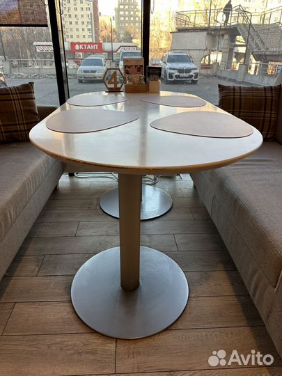 Продам стол белый 160х80