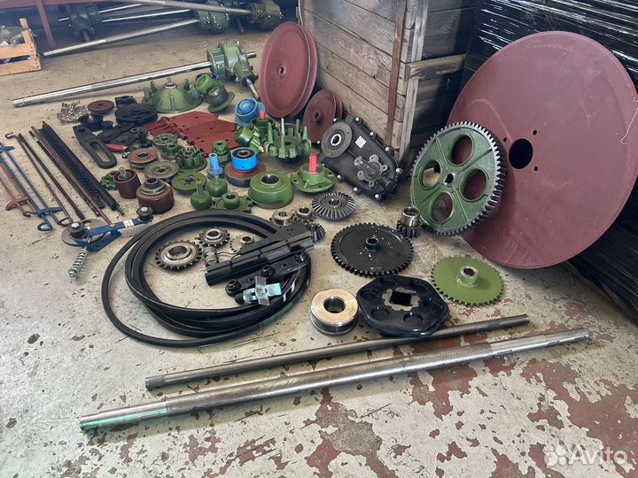 Запчасти на комбайн Анна