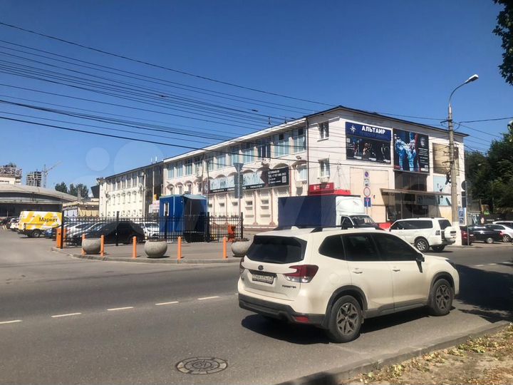 Помещение рядом с Ворошиловским ТЦ, 425 м²