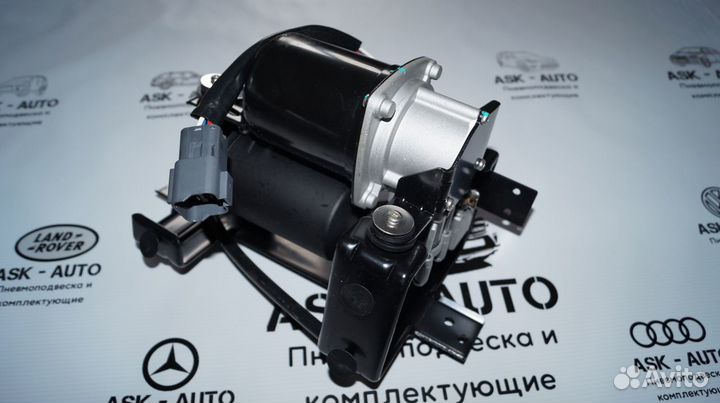 Компрессор пневмоподвески Infinity QX56