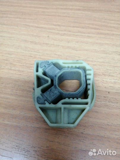 Крепление радиатора Volkswagen Polo sedan CWV 1.6L