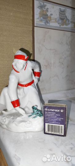 Статуэтка Иван царевич и лягушка