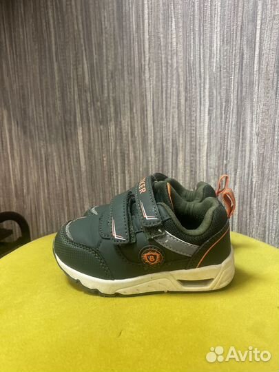 Кроссовки 21 размер