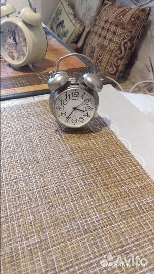 Часы будильник СССР