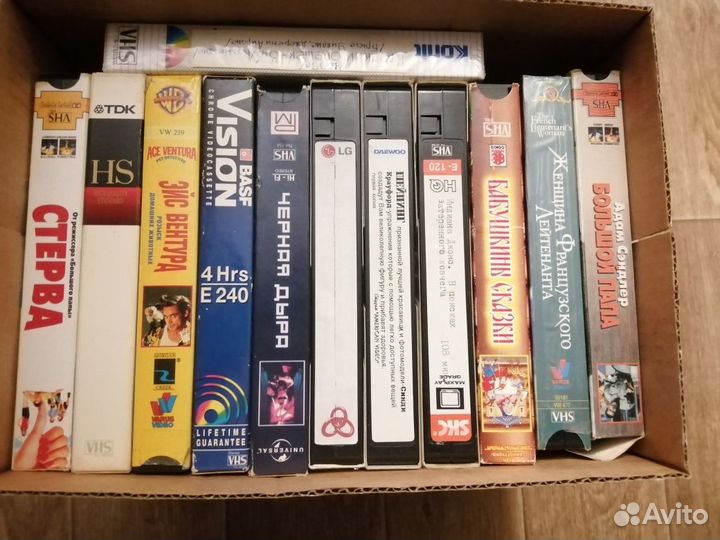 Видеомагнитофон кассеты