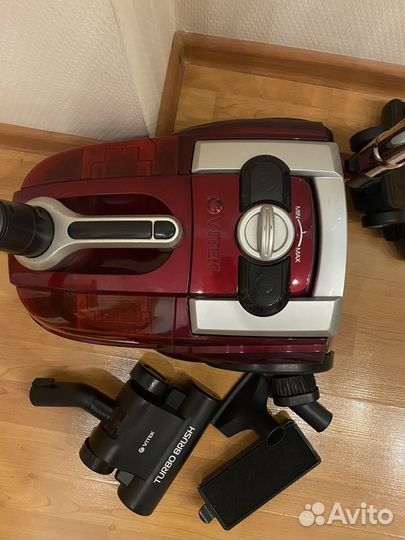 Пылесос Vitek 1833R