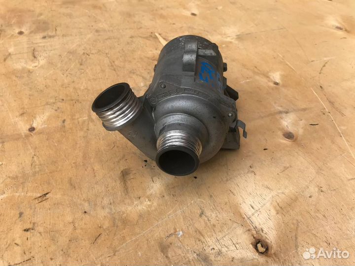 Помпа насос BMW X3 X5 E60 E83 E87 E90 E70