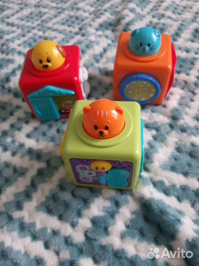 Развивающие игрушки пакетом