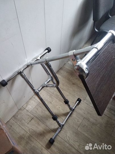 Подставка для ноутбука или игрового руля