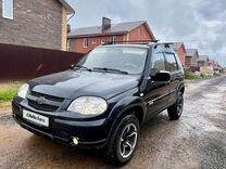 Chevrolet Niva 1.7 MT, 2011, 182 400 км, с пробегом, цена 625 000 руб.