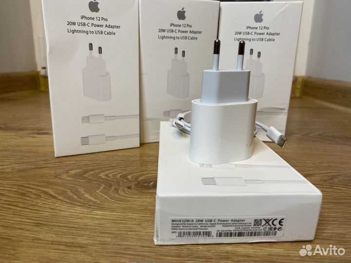 Apple 20W быстрая зарядка + кабель Lighting