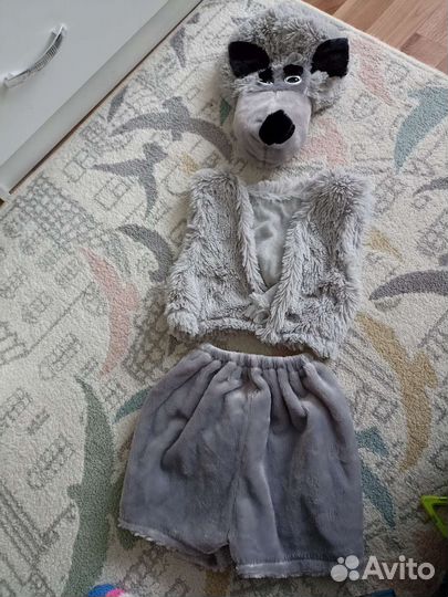 Костюм льва, волка