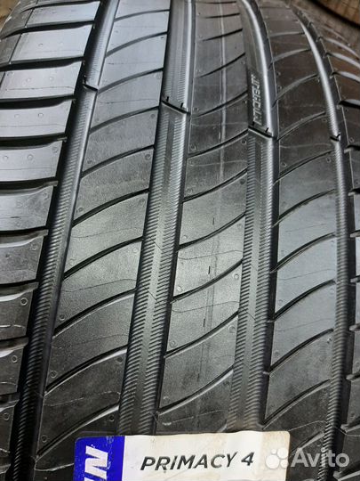 Michelin Primacy 4 235/45 R18 98W