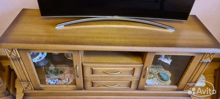 Тумба под телевизор