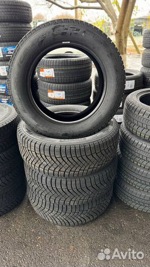 Pirelli Ice Zero FR 225/45 R18 95H