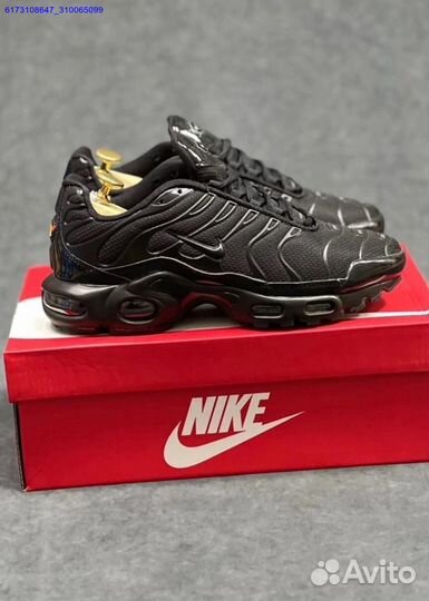 Кроссовки Nike Air Max Tn Plus