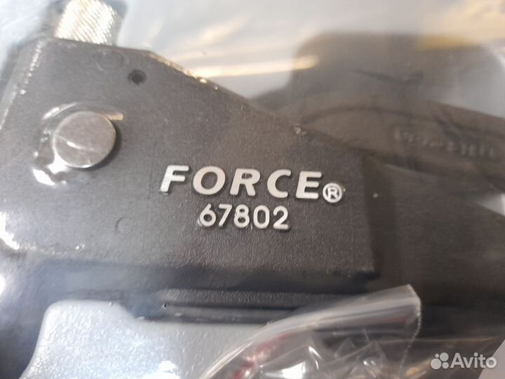 Заклепочник резьбовой 86 пр. Force 5861