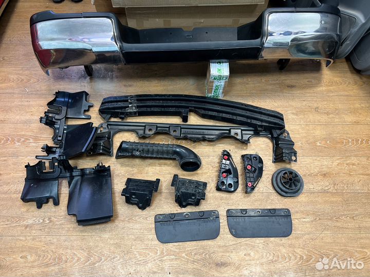 Подкапотный пластик Toyota Hilux 8 revo 2019