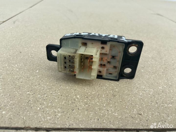 Блок управления зеркалами Kia cerato 2