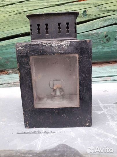 Керосиновый фонарь