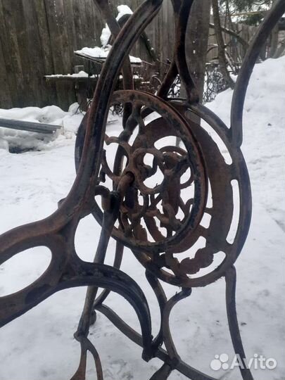 Станина singer