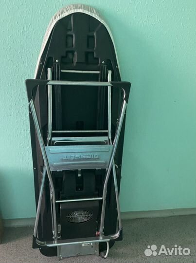 Профессиональый утюг парогенератор marta с доской