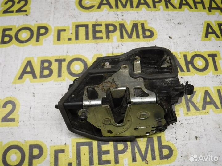 Замок двери задней правой BMW X5 (E70) 2006-2013