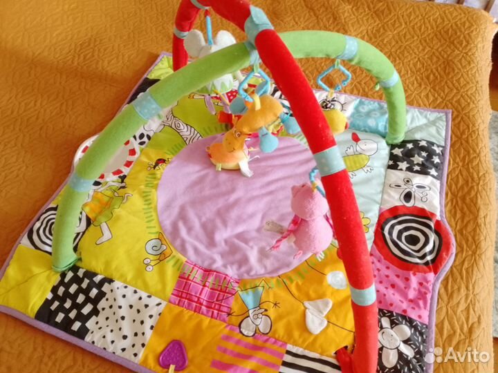 Развивающий коврик