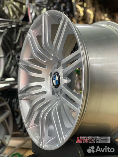 Диски литые для BMW e60 на шины R19 172 стиль