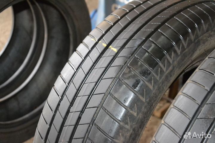 Bridgestone Turanza T005 215/65 R17