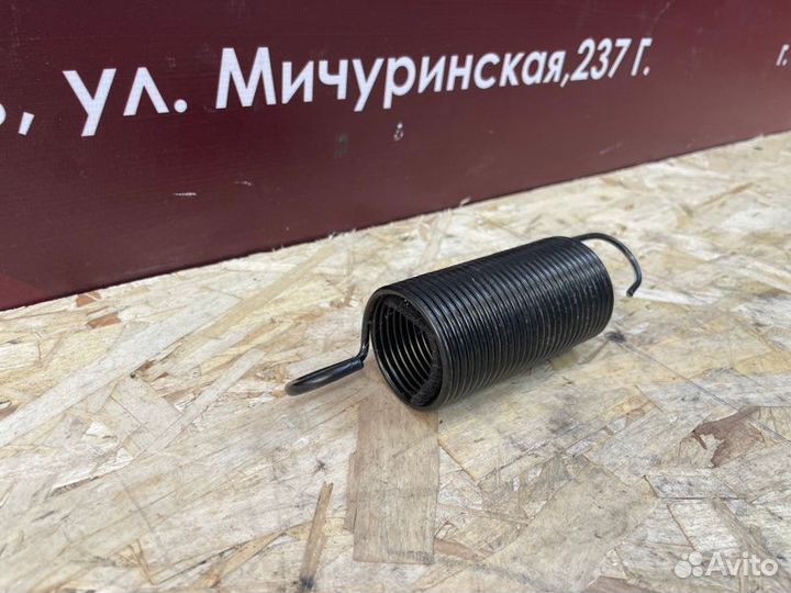 Пружина крышки багажника Renault Logan