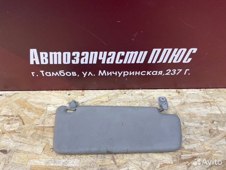 Козырек солнцезащитный левый Opel Corsa