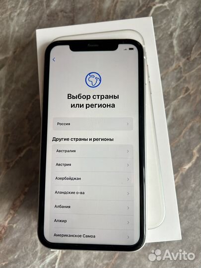 Телефон iPhone 11