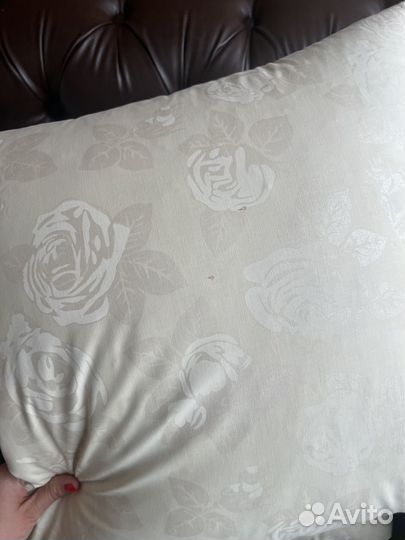 Подушка перьевая б/у
