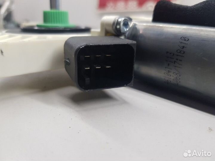 Моторчик стеклоподъемника (передний левый)